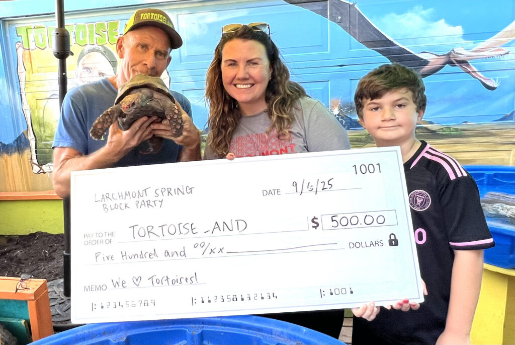 Larchmont Spring Block Party
Donates to  Tortoiseland -
Larchmont Buzz -
Hancock Park News